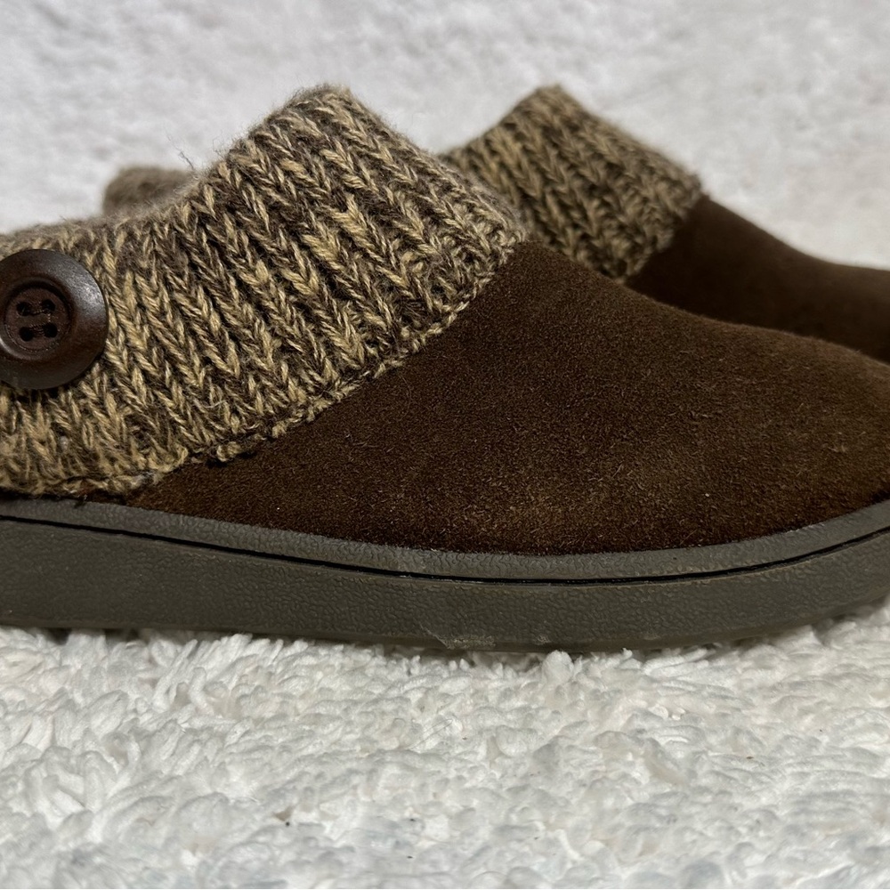 Cozy Brown Kids Shoes with Knit Cuff